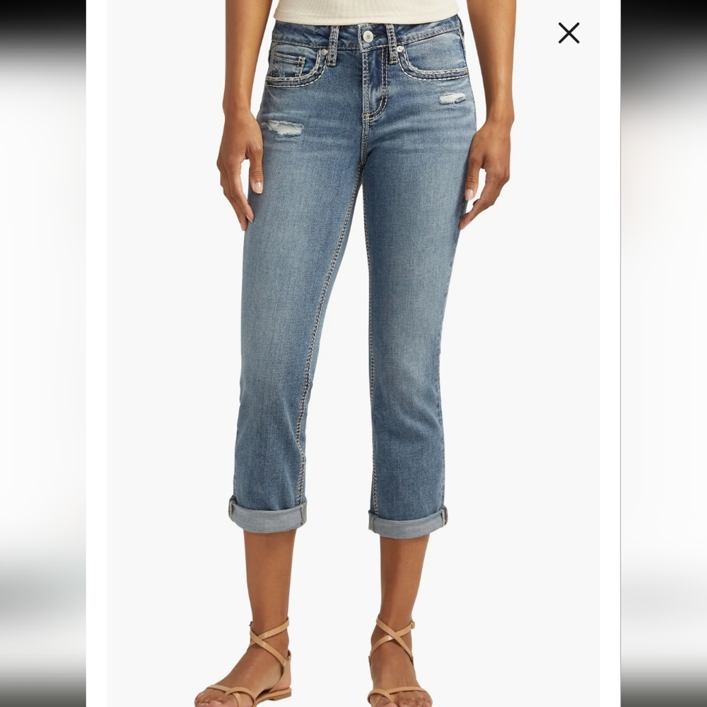 Silver Jeans Women's Light Blue Cropped Jeans
